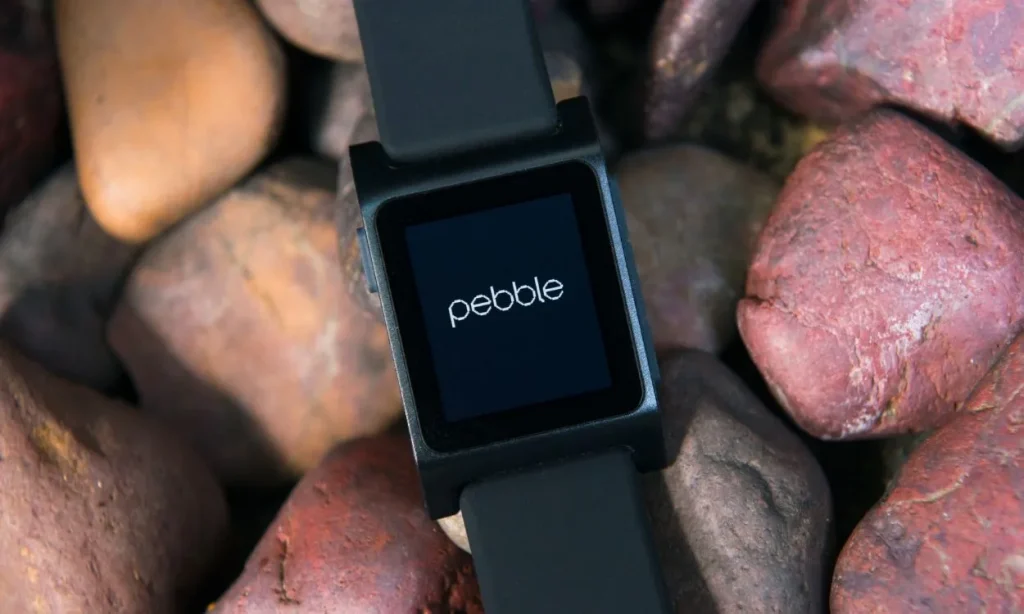 Cult Smartwatch Pebble Is Making a Comeback