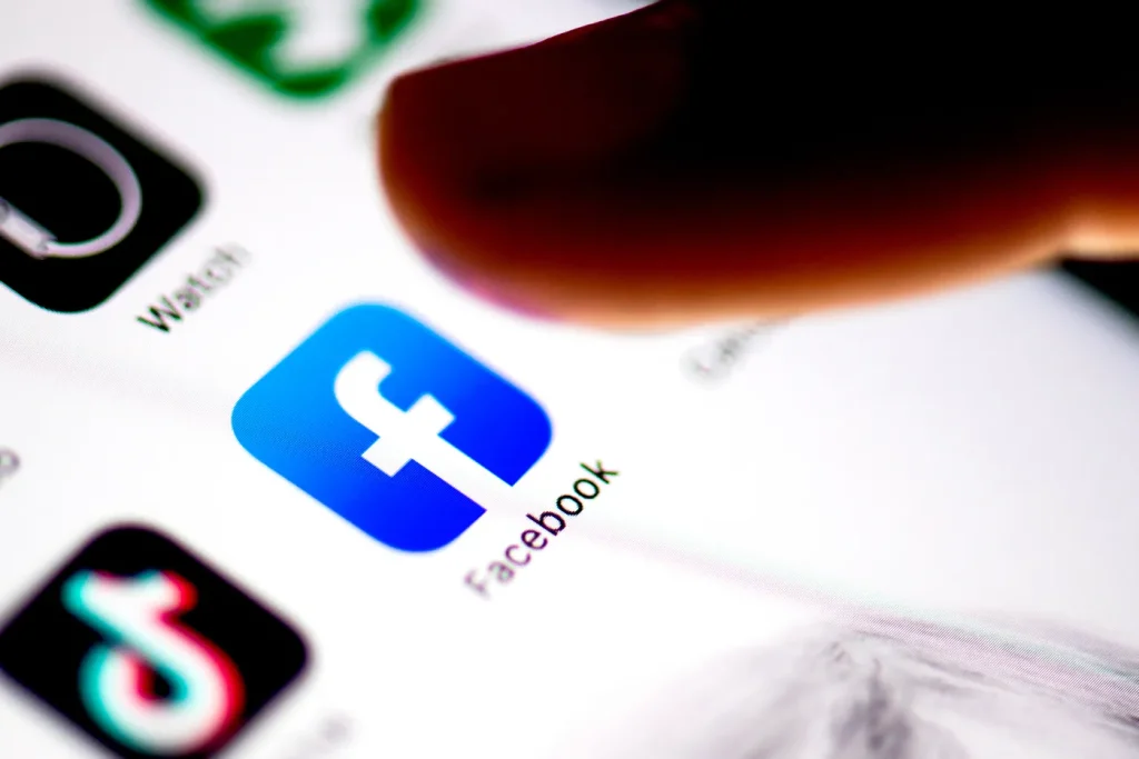 Facebook's Algorithm Criticized for Gender Discrimination