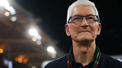 Tim Cook Zeroes In on Smart Glasses Race With Meta